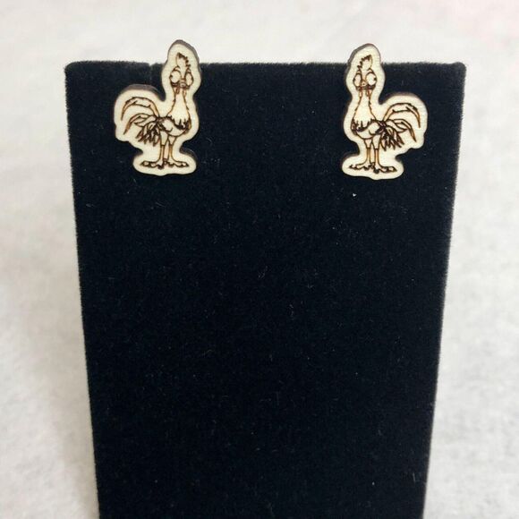 Moana Hei Hei Wood Stud Earrings - Picture 1 of 3